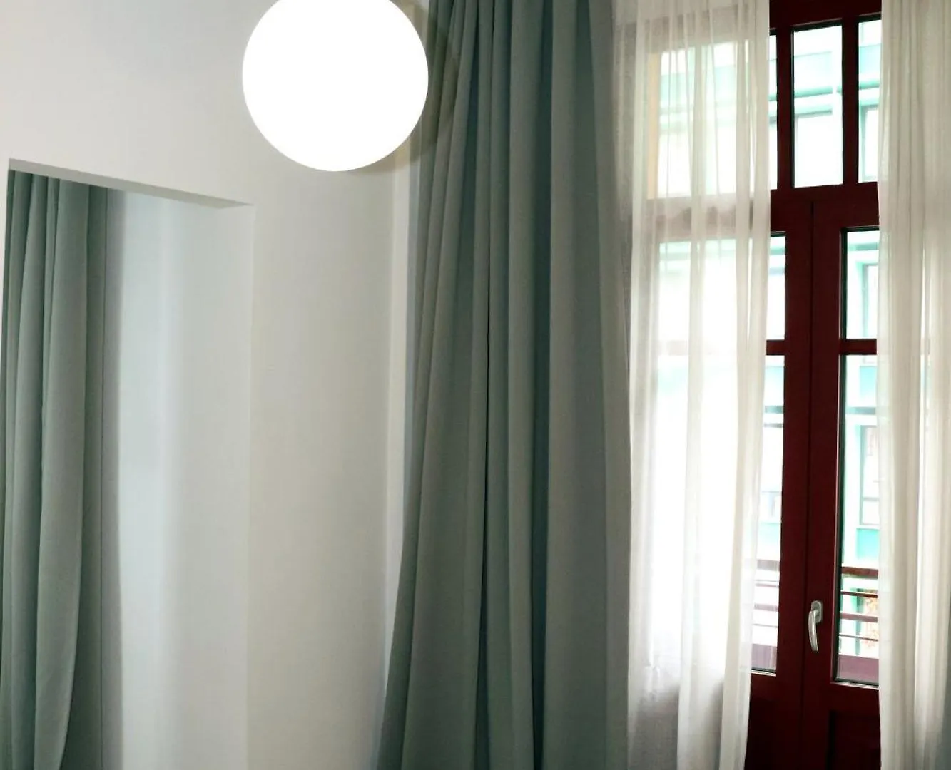 The Maroon Bottle Luxury Suites Thessaloniki Griekenland