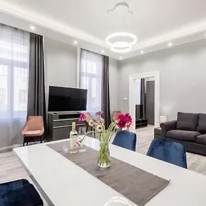 Prime Star Deak Ter Modern Luxury Hotel de apartamente